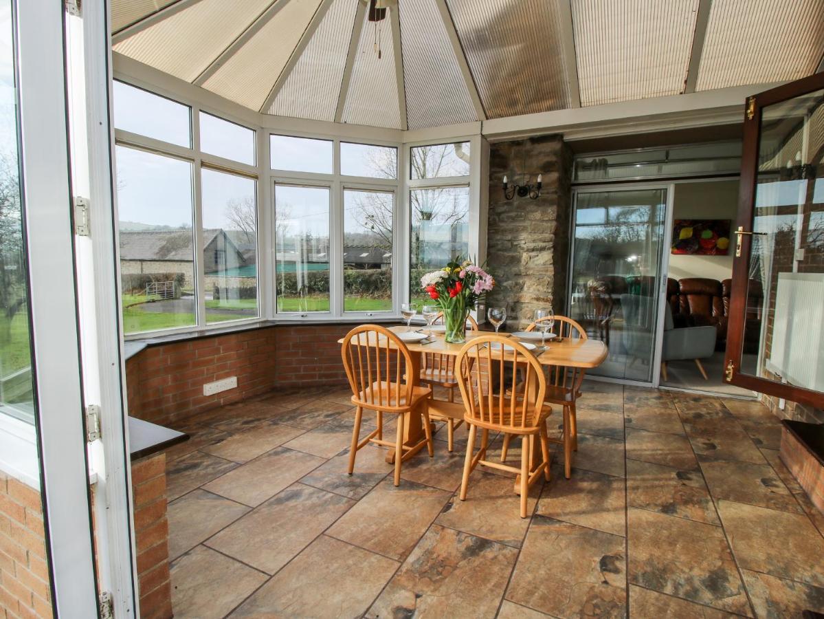 Bicton Lea Villa Acton  Exterior foto