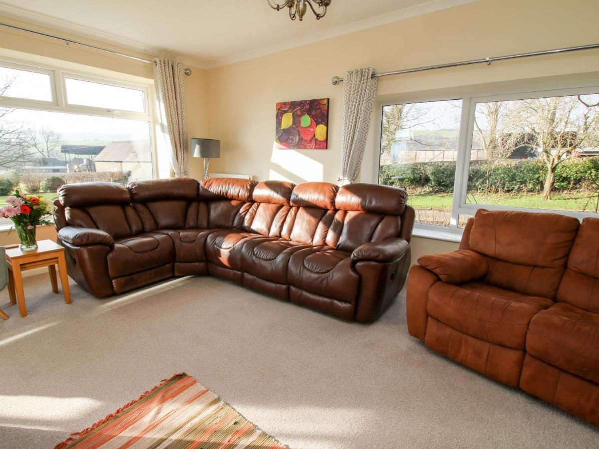 Bicton Lea Villa Acton  Exterior foto