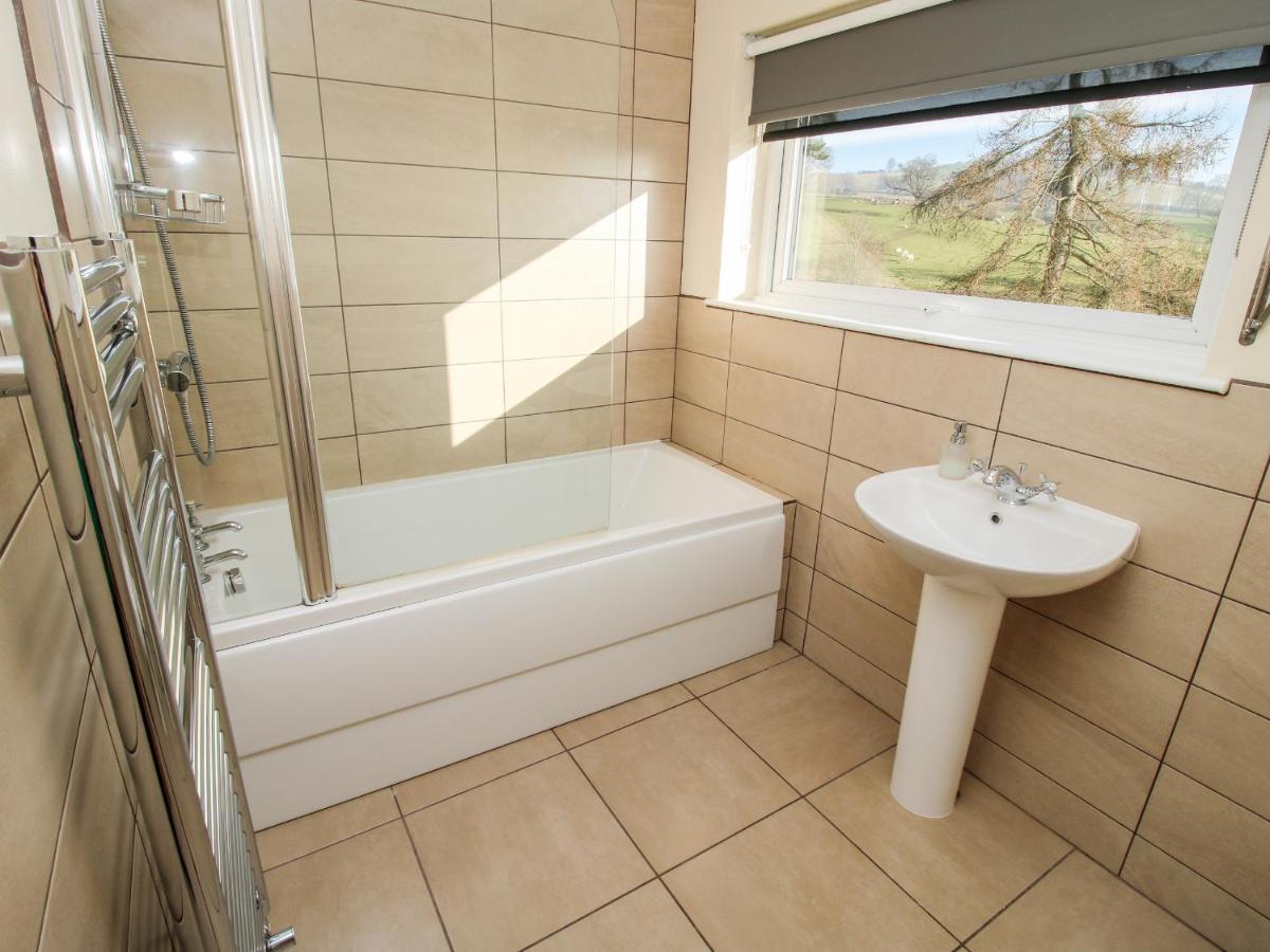 Bicton Lea Villa Acton  Exterior foto